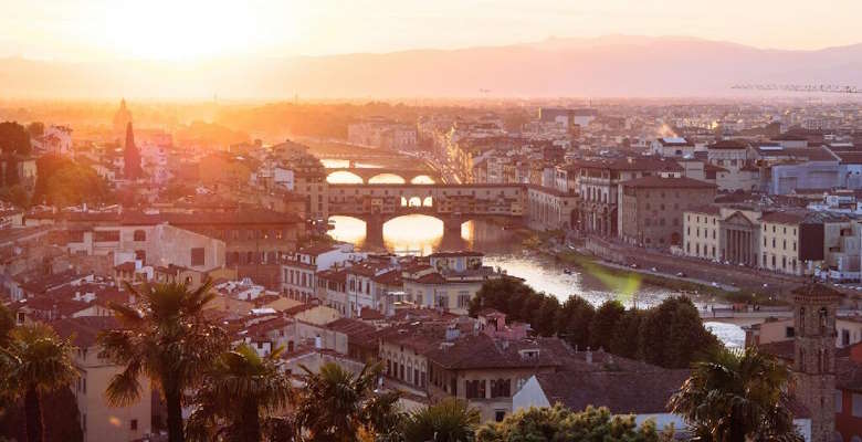 Firenze or Florence: two different names for one historic city   - AEF Firenze