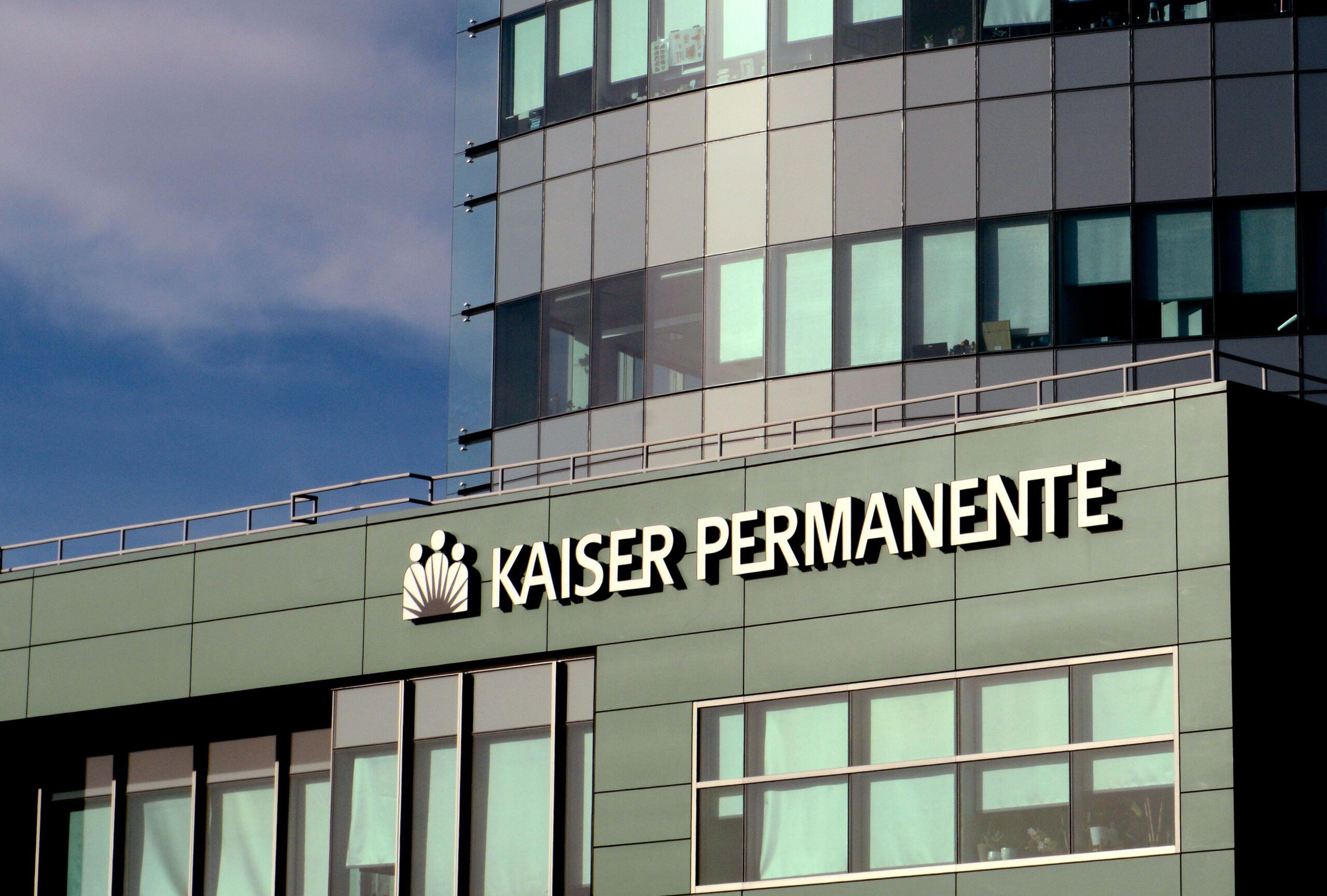 Kaiser Therapists Plan Strike Over Proposed AI Use, Chronic Understaffing