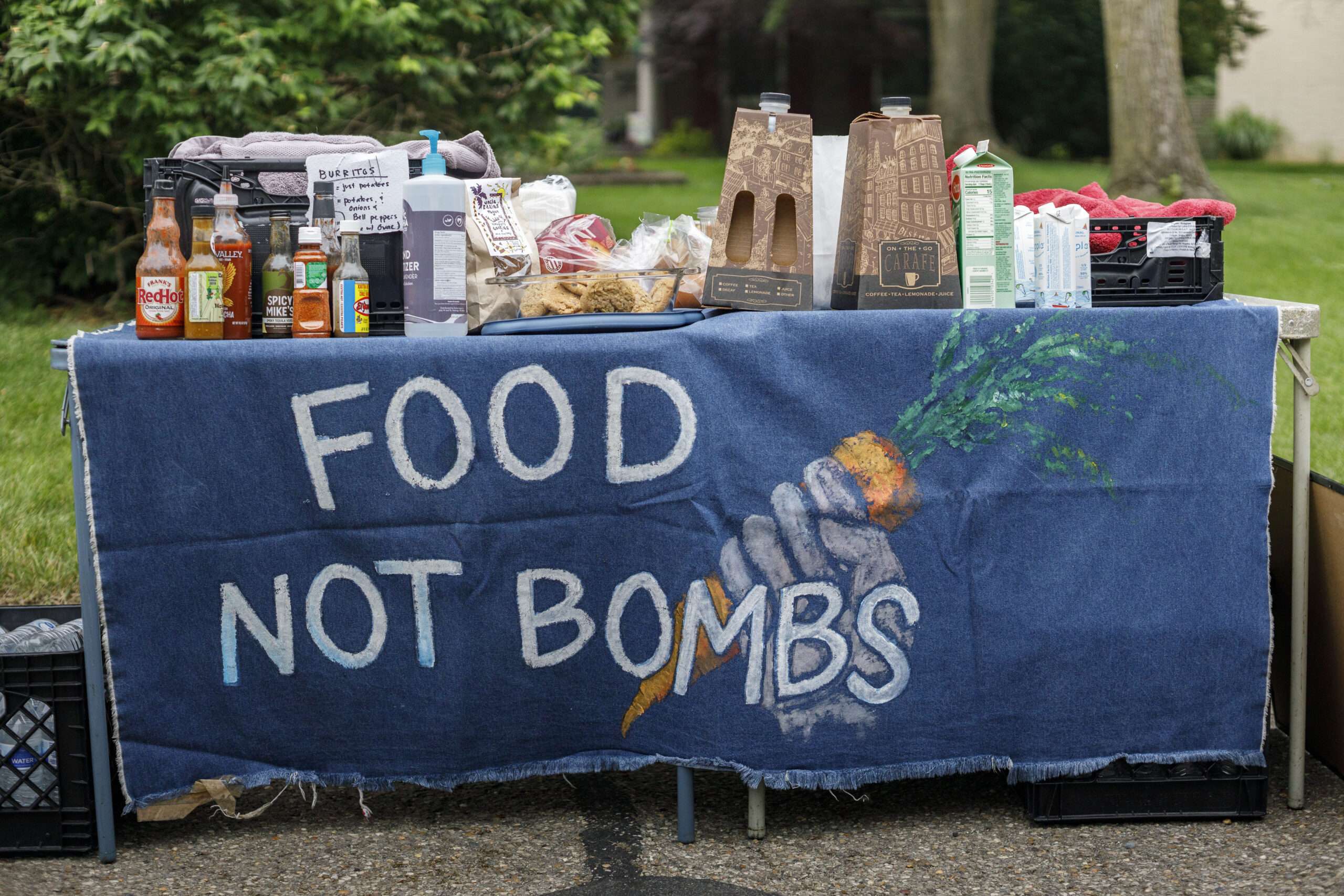 Federal judge temporarily blocks enforcement of Houston ordinance against feeding the homeless