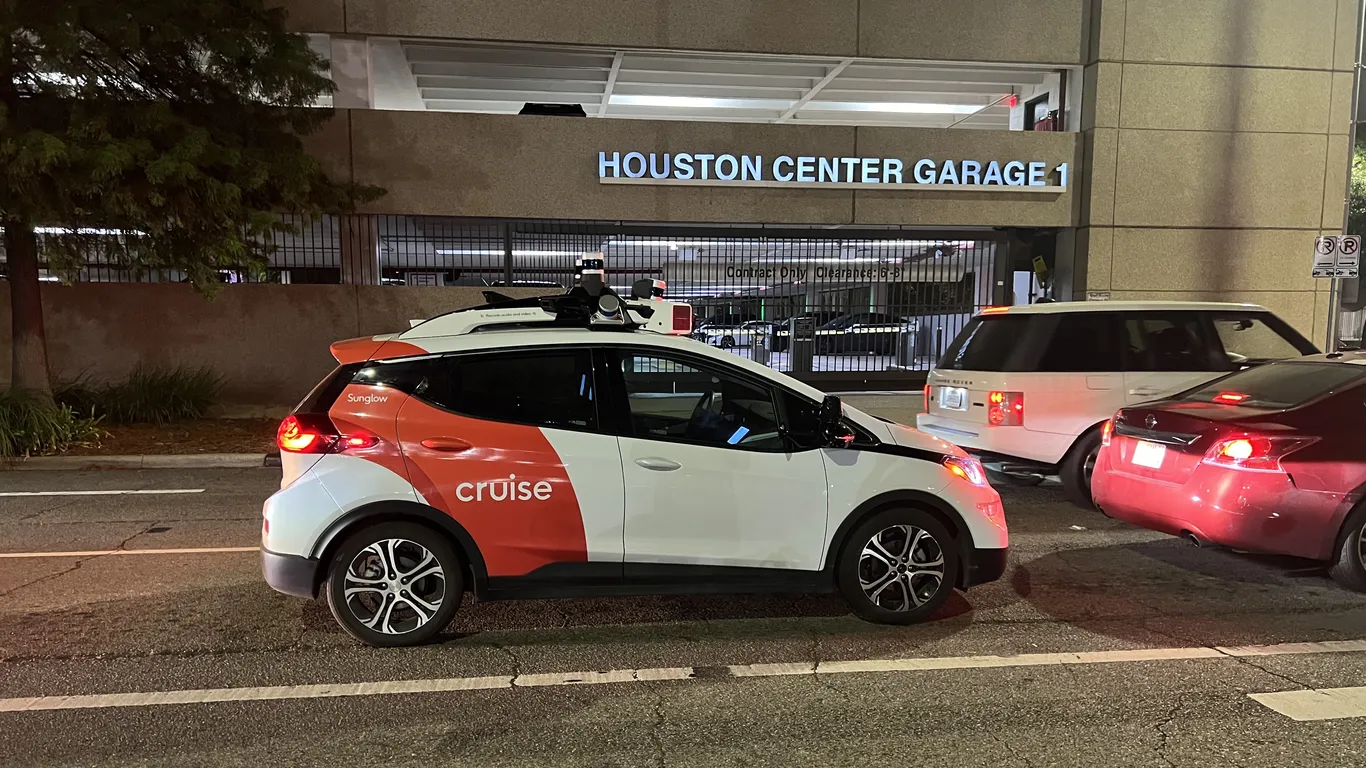 Scoop: Cruise launches fully self-driving testing in Houston