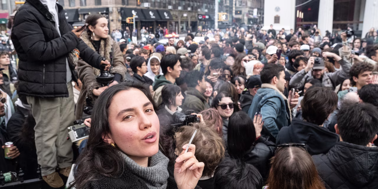 Why 20-Somethings Are Trading Their Vapes for Cigarettes