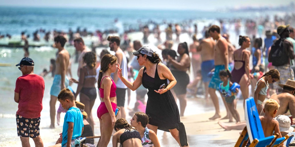 Opinion | Want the best sunscreens this summer? The FDA is blocking you.