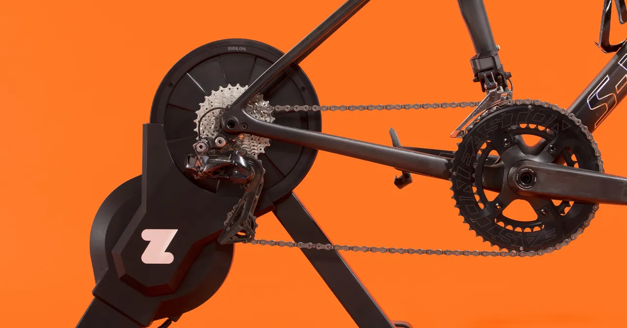 Zwift’s First Indoor Bike Trainer Is a Spinning Success