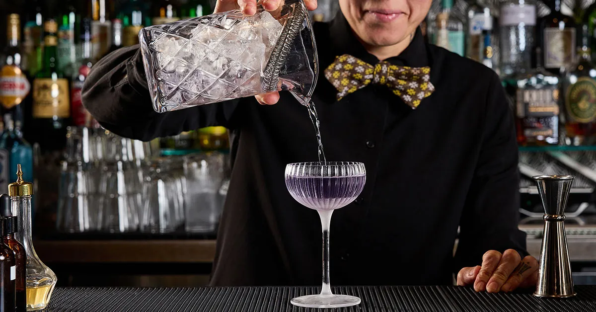 This Prohibition-Era Martini Is Winning Over Absinthe Skeptics