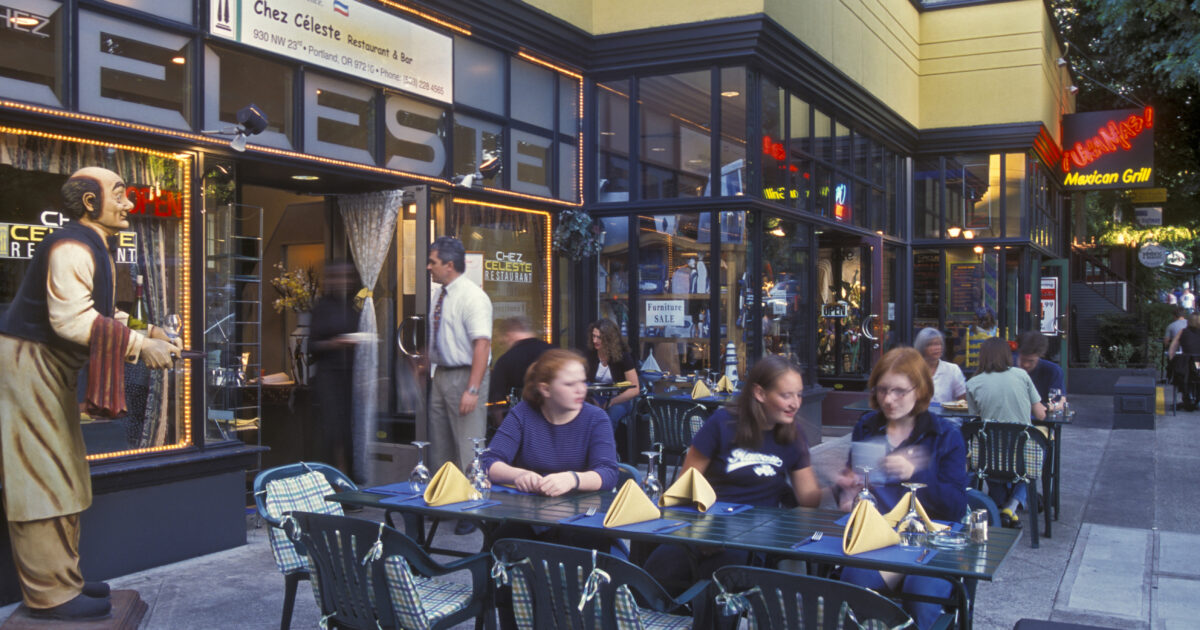 In an Unprecedented Heat Wave, Portland's Lingering COVID Restrictions Hurt Bars and Restaurants Again
