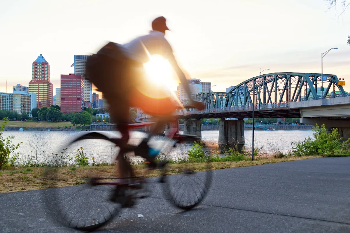 More Portlanders Are Cycling to Work Again