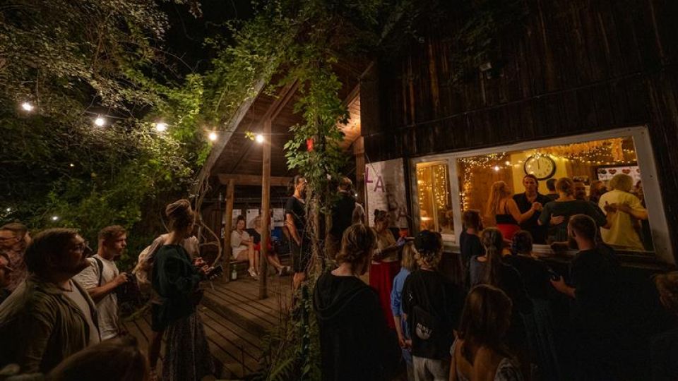 Historic Warsaw district dubbed ‘village in a city’ declares independence