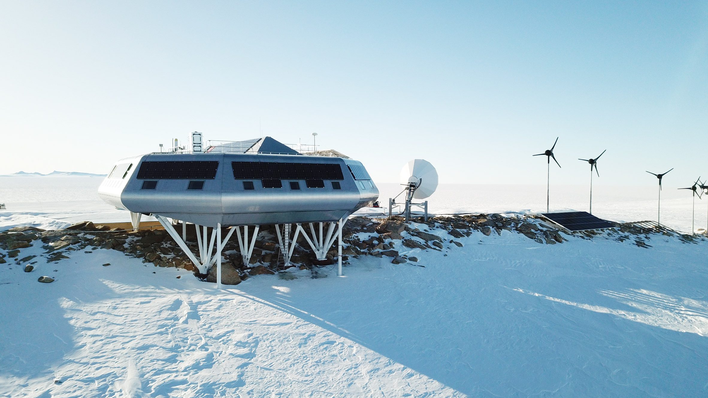 Eight Antarctic buildings that "have the X Factor"