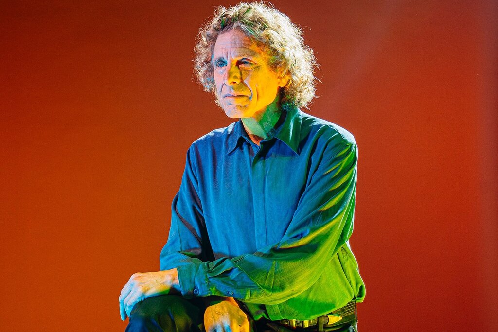 Steven Pinker Thinks Your Sense of Imminent Doom Is Wrong