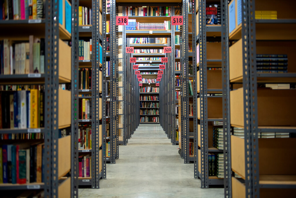 Powell’s Books Survived Amazon. Can It Reinvent Itself After the Pandemic?