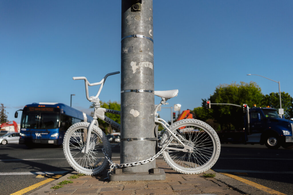 Riding a Bike in America Should Not Be This Dangerous