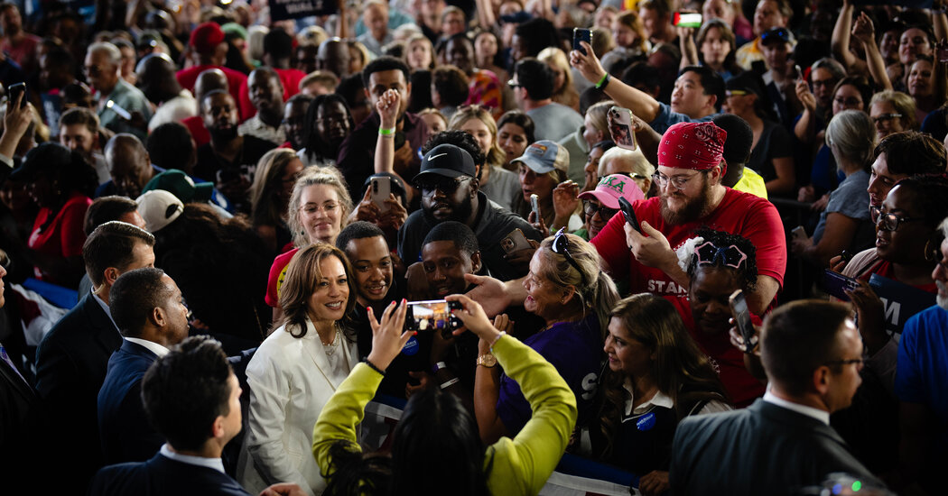 Black Men Rally for Kamala Harris, and Confront an Elephant in the Room