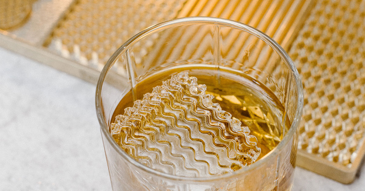 Cool Cubes: How Patterned Ice Conquered #Drinkstagram