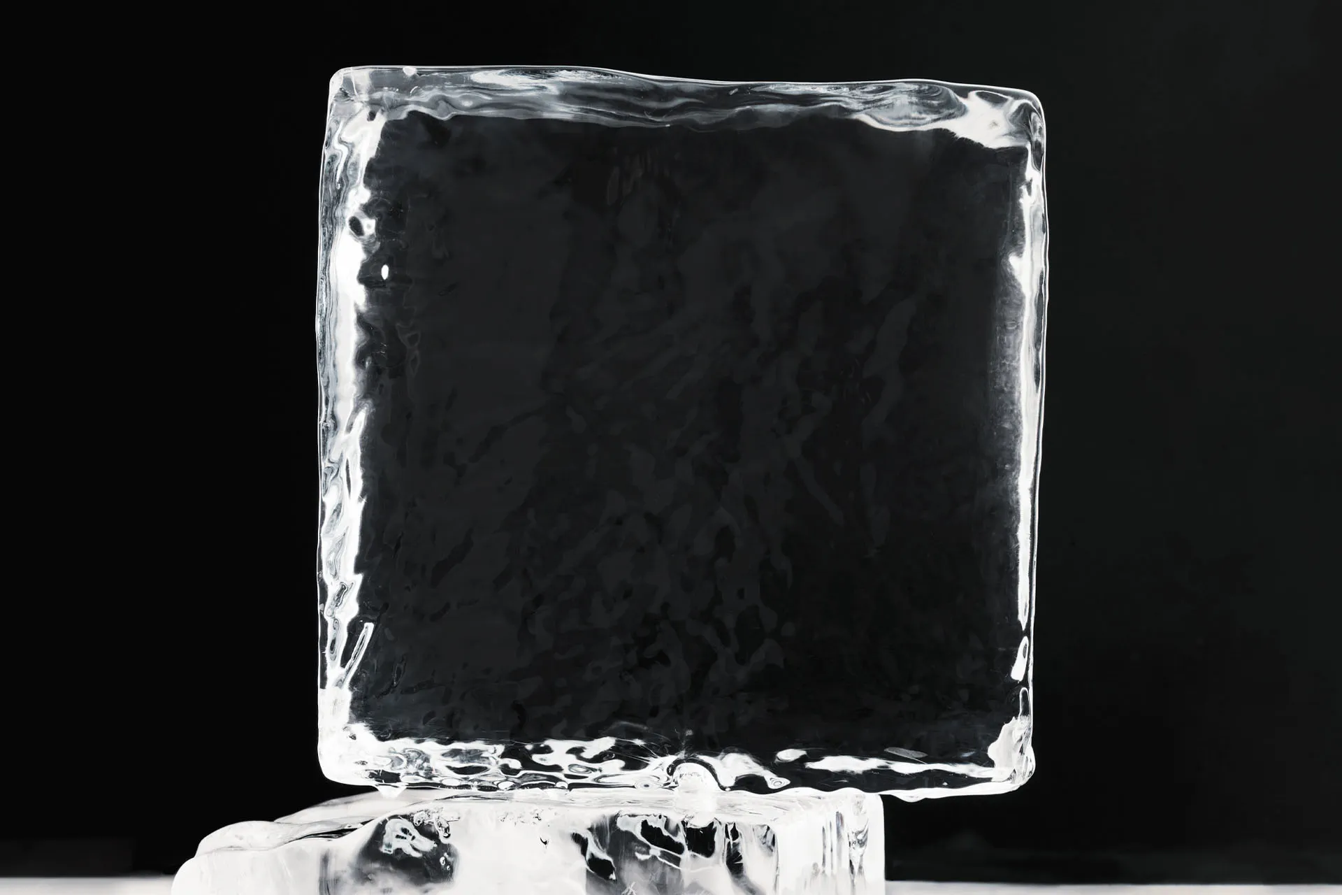 How Instagram Sparked the Clear-Ice Trend