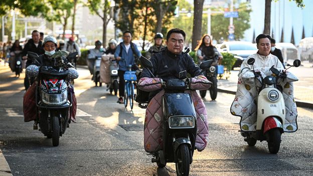How electric scooters are driving China's salt battery push